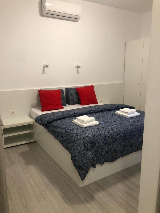 בוקרשט Old Town Bar Apartments On Street Tonitza מראה חיצוני תמונה